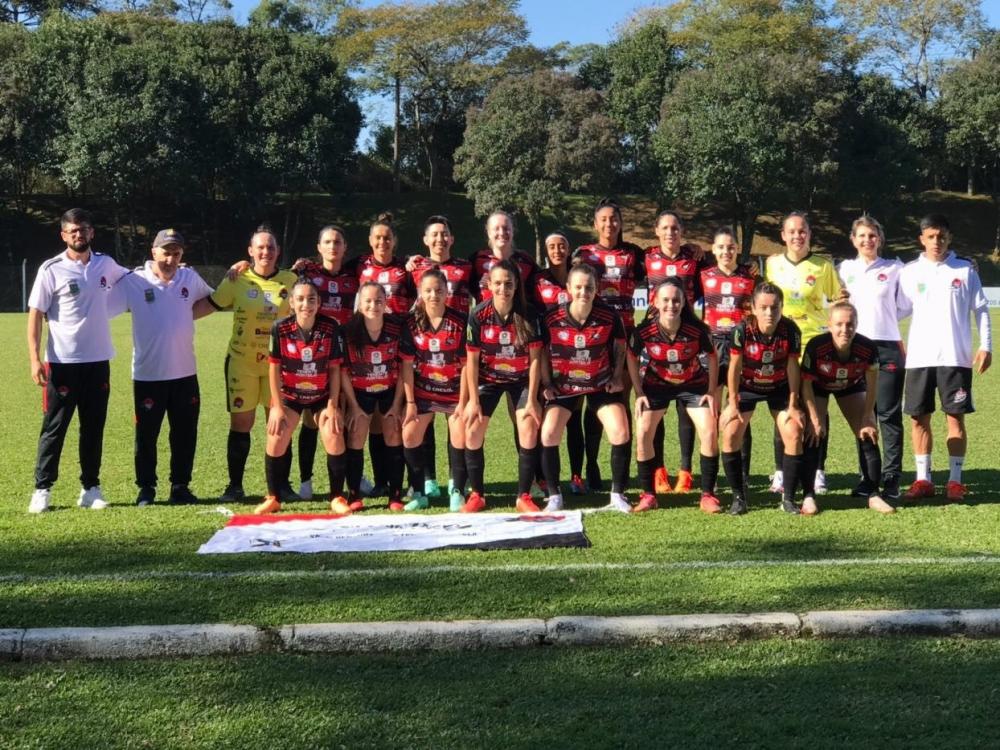 Gurias do Yucumã foram derrotas na segunda rodada da competição (Foto: Cleber Tesche)
