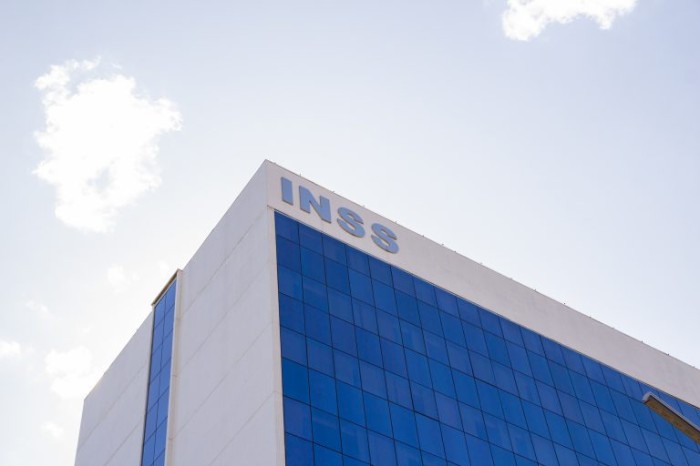 Cerca de 1,8 milhão de pessoas aguarda resposta do INSS sobre benefícios previdenciários - (Foto: Depositphotos)