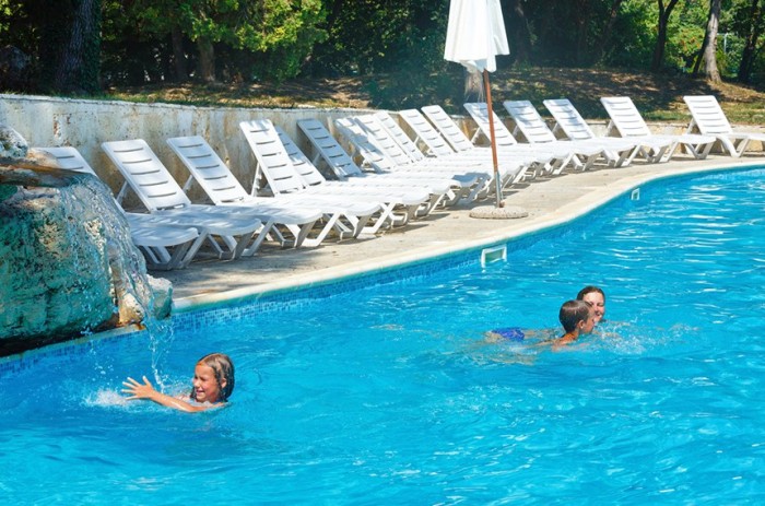 Ideia é alertar os pais para os riscos de afogamento. Data homenageia Susan Delgado, que morreu em piscina aos dois anos de idade - Foto: Getty Images/iStockphoto