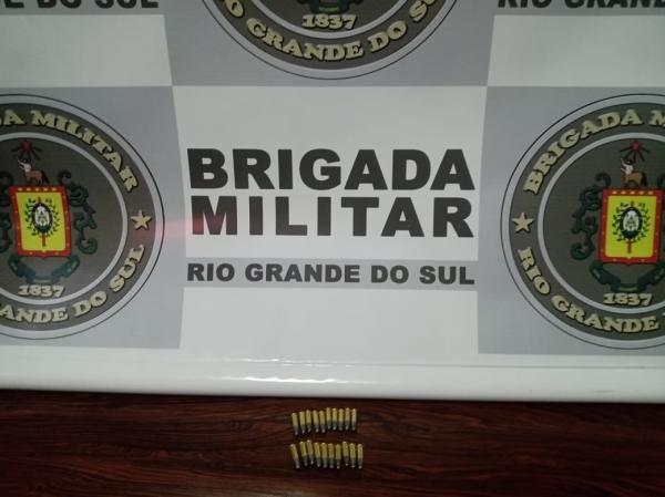 Munições para calibre 22 apreendidas pela guarnição policial (Foto: Divulgação/BM)