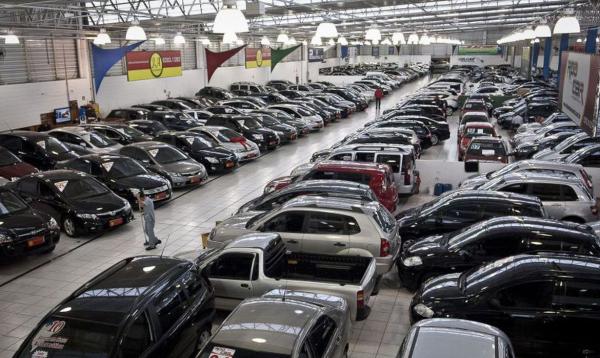 Registro Nacional de Veículos em Estoque permite a transferência eletrônica da propriedade direto no estabelecimento (Foto: Marcelo Camargo/Agência Brasil)