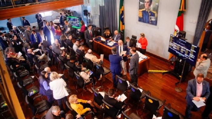 m razão de obras no plenário do Palácio Farroupilha, votações ocorrem no Memorial da Assembleia. -Foto: Paulo Garcia/Agência ALRS/Divulgação