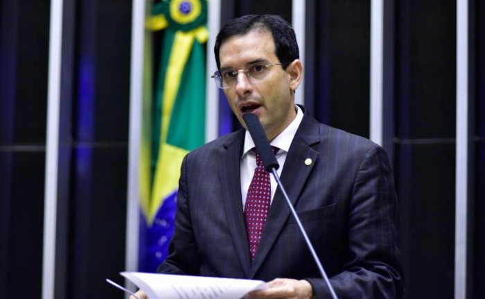 Leo Prates recomendou a aprovação com prazo de 5 anos para a validade da isenção - (Foto: Zeca Ribeiro / Câmara dos Deputados)