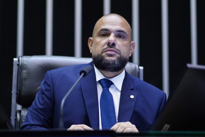 Sargento Portugal recomendou a aprovação da proposta - (Foto: Pablo Valadares / Câmara dos Deputados)