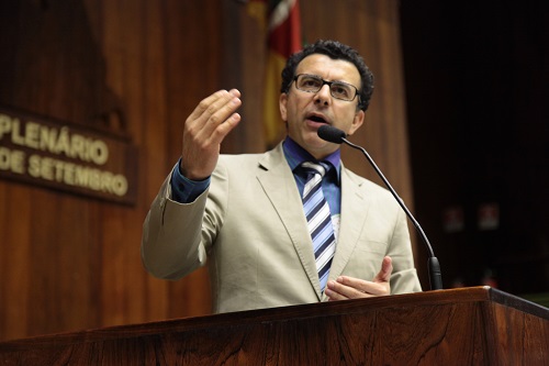 Jaferson Fernandes defende a instalação de uma unidade em Tenente Portela ou região (Foto: Assembleia Legislátiva)