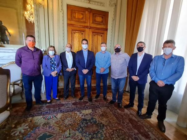 Encontro que tratou da ERS 305 ocorreu na segunda-feira (22/02), no Palácio Piratini em Porto Alegre (Foto: Divulgação/ASCOM Três Passos)