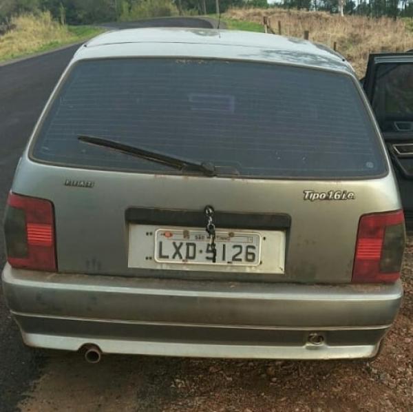 Fiat Tipo roubado pelos três indivíduos (Foto: Major Diego Munari/7º BPM)