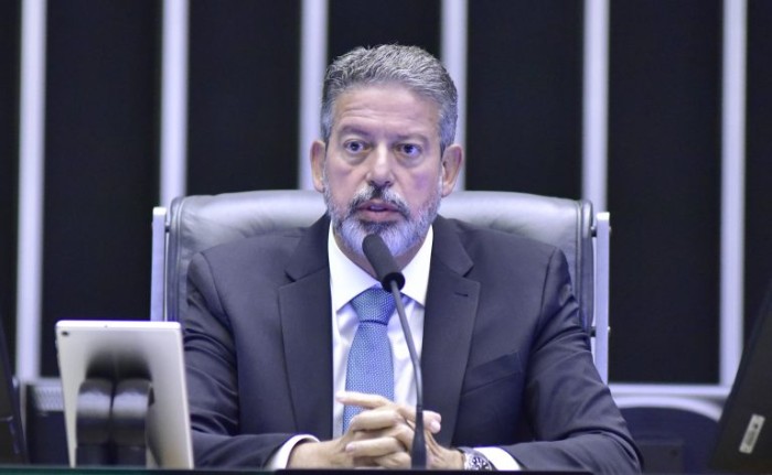 Arthur Lira preside a sessão do Plenário - (Foto: Zeca Ribeiro/Câmara dos Deputados)