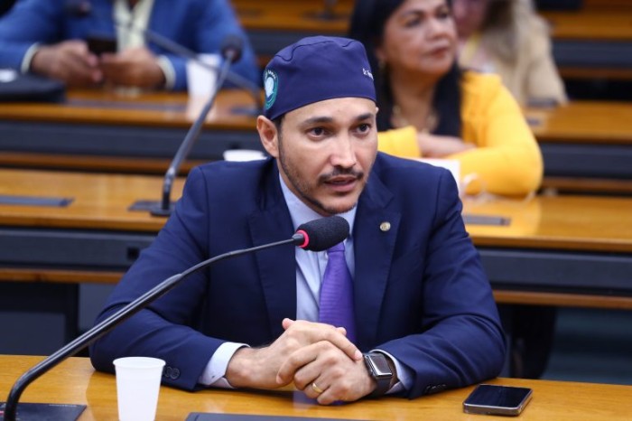 Dr. Fernando Máximo: trata-se de proteção à saúde coletiva - (Foto: Vinicius Loures/Câmara dos Deputados)