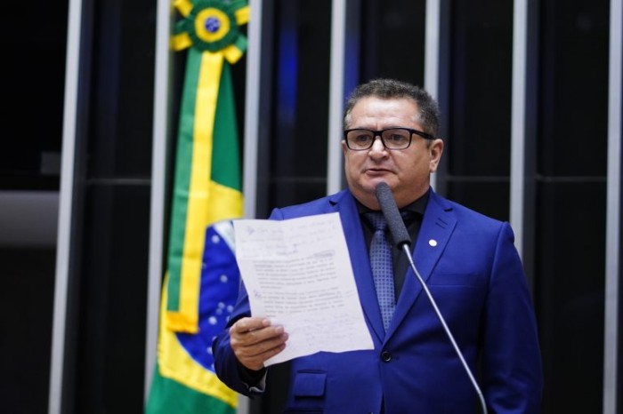 Deputado Prof. Reginaldo Veras, relator da proposta na Comissão de Educação - (Foto: Pablo Valadares / Câmara dos Deputados)