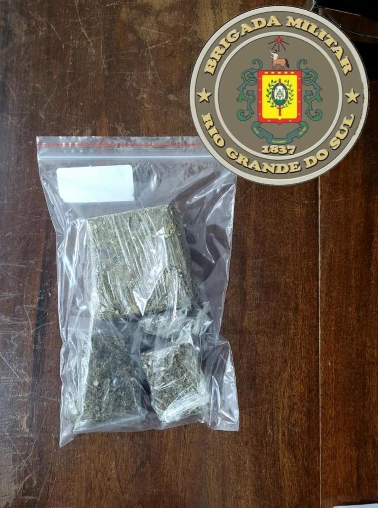 Drogas apreendidas na ação (Foto: Jonas Martins)