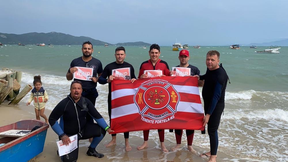 Equipe fez treinamento em Santa Catarina (Foto: Divulgação)