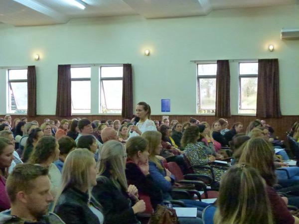 Palestra no auditório da Unijuí em Três Passos (Foto: Divulgação/21ª CRE)