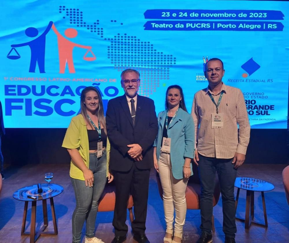 Servidores representaram representaram Redentora no evento (Foto: Prefeitura de Redentora)