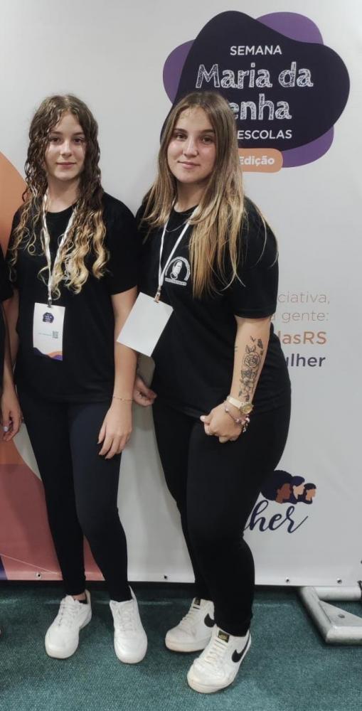 As alunas estão em Porto Alegre participando do evento (Foto: Divulgação)