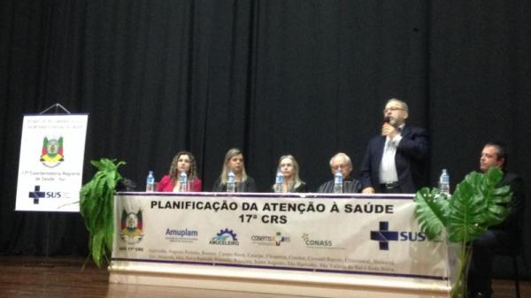 Solenidade de assinatura dos termos de adesão aconteceu na cidade de Ijuí (Foto: Divulgação/SECOM-RS)