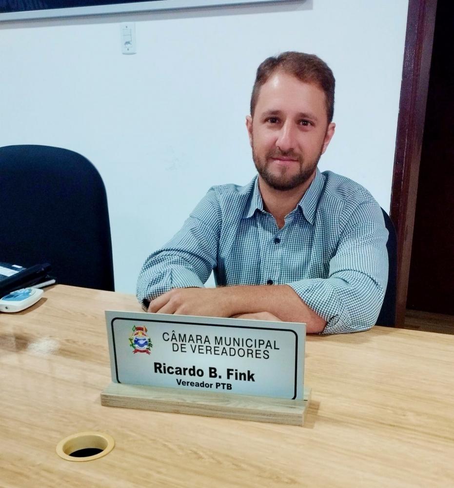 Ricardo Fink, PTB, foi eleito para presidir a Câmara de Vereadores de Miraguaí (Foto: Rádio Líder)