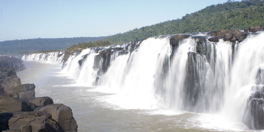 Salto do Yucumã, PE do Turvo. (Foto: D. Meller)