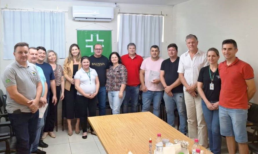 União de prefeituras e do HC possibilitaram a compra do equipamento ((Foto: Prefeitura de Três Passos / Divulgação)